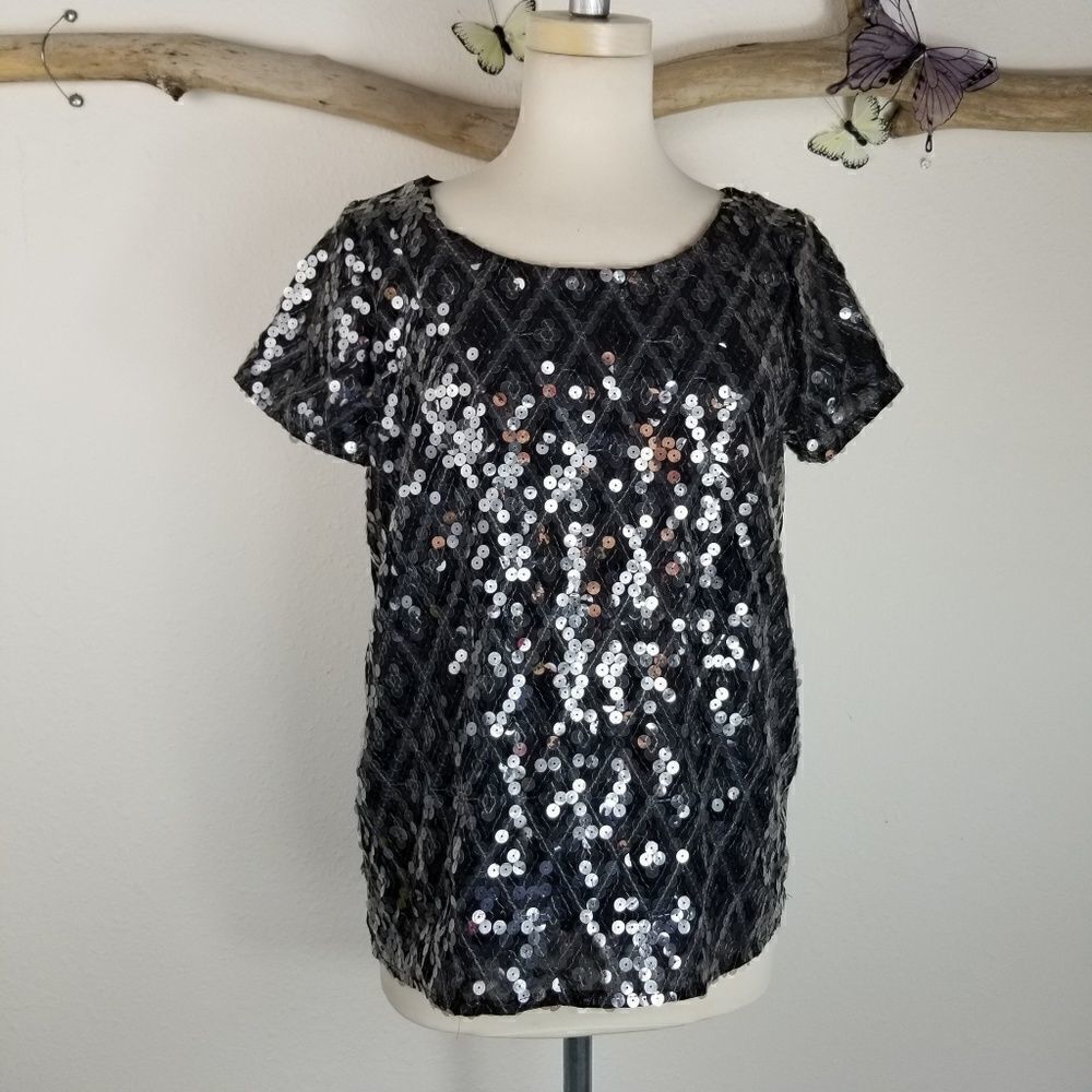 VELVET by Graham and Spencer sequined short sleeve